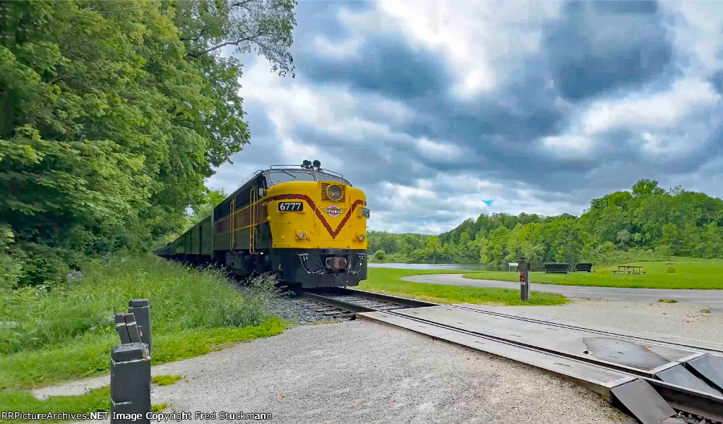 CVSR 6777 allows the lake to come into view.